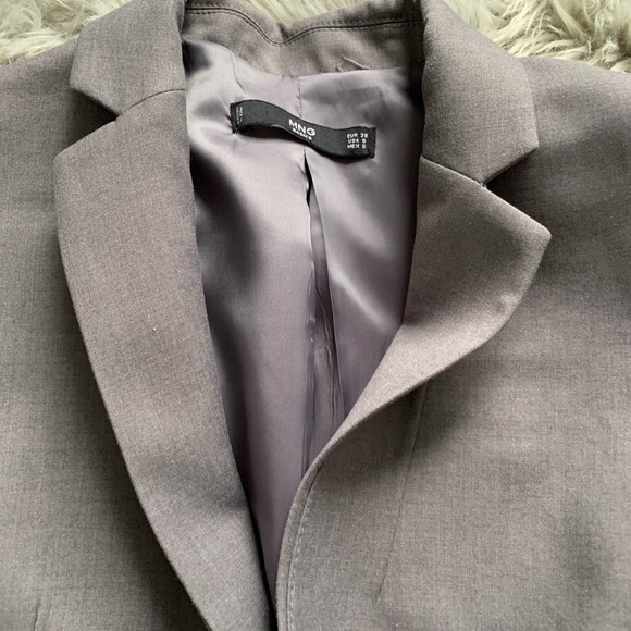 Mango blazer, worn 2x. For work or casual wear. - Picture 3 of 3